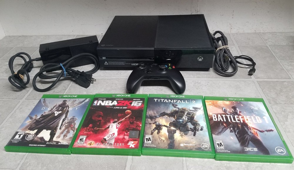 Microsoft Xbox One 1540 Game Console Bundle 500GB with 1 Controllers & 4 Games
