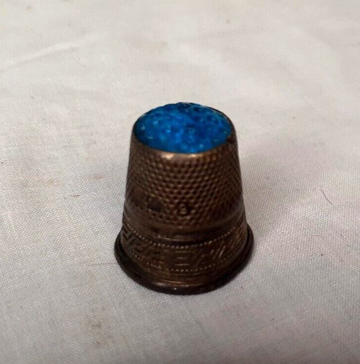 Vintage Solid Silver BLUE CROWN STONE TOP THIMBLE Germany Size 9 Chasing Scrolls
