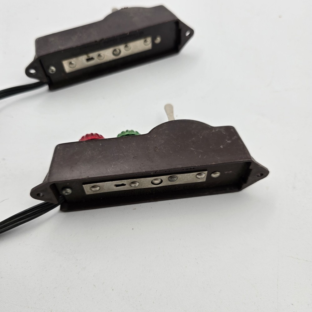 (2) Vintage Lionel Automatic Switch Controllers