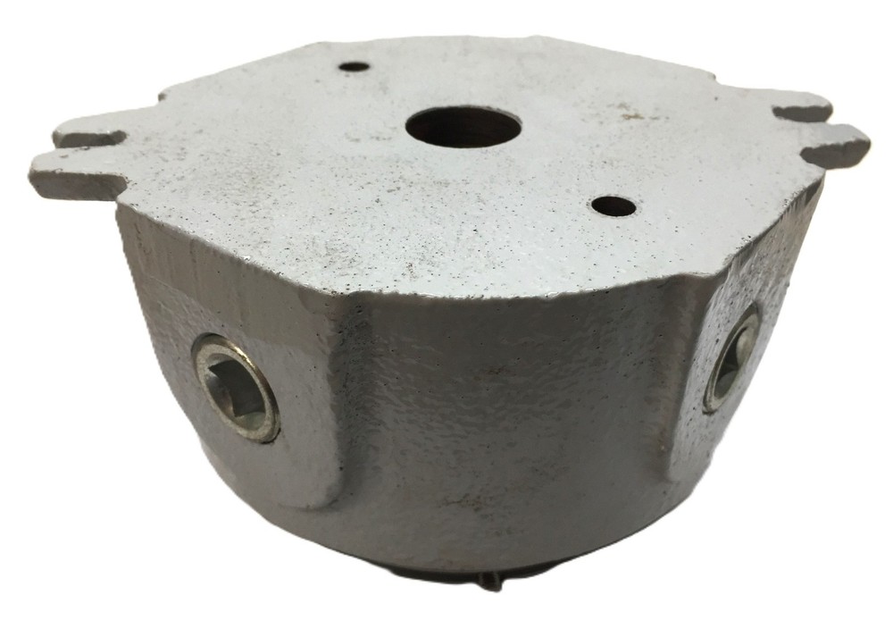 Appleton Malleable Iron Mounting Fixture VXHA-75 USED