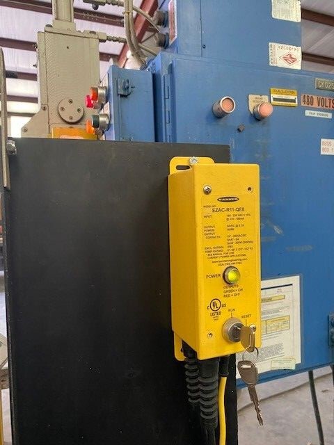 10 TON IMPCO MODEL MR-10 STRAIGHTENER PRESS