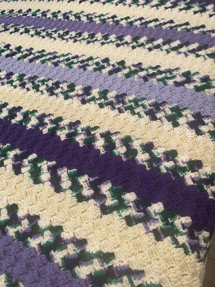 Beautiful crocheted afghan 63 x 50