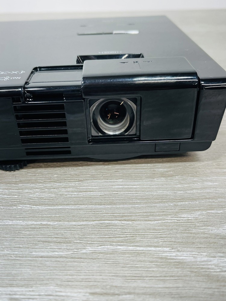NEC NP-L50w LED Mobile Projector
