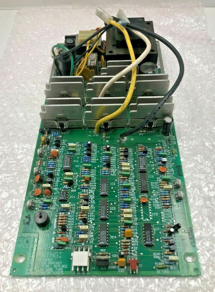 APC 640-0209 REV 5  SMART UPS BOARD