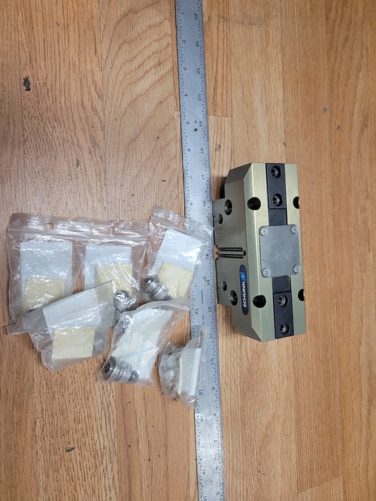 SCHUNK PGN 125 1 PNEUMATIC CHUCK