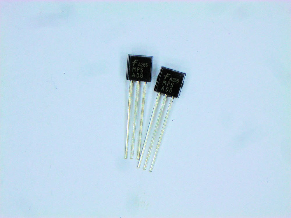 MPSA06 "Original" Fairchild Transistor 2 pcs