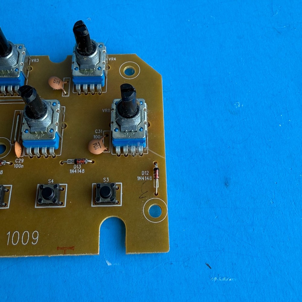 M-AUDIO Oxygen 49 MIDI Keyboard OEM Part: Knob Controller Circuit Board