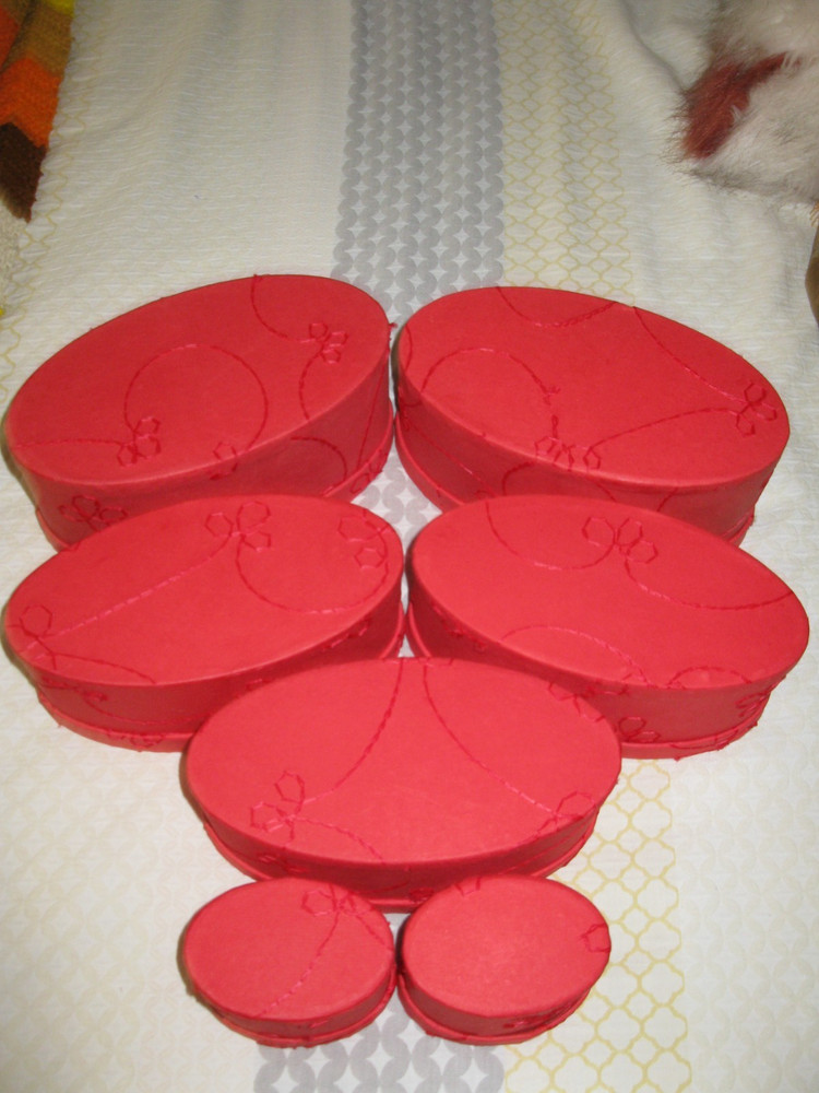 Gift Box Lot red- different sizes 7 items READ