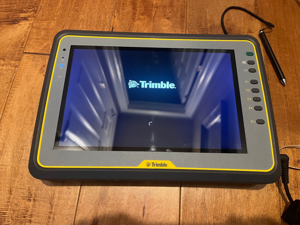 Trimble Kenai SITE 10 Tablet with SCS900 site controller Software Tab83 GNSS