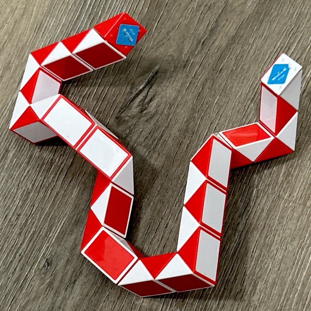 Magic Snake Cube