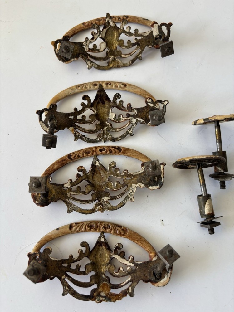 4 Antique/Vintage Hardware Drawer Pulls 2 Knobs Painted Metal Brass Rustic