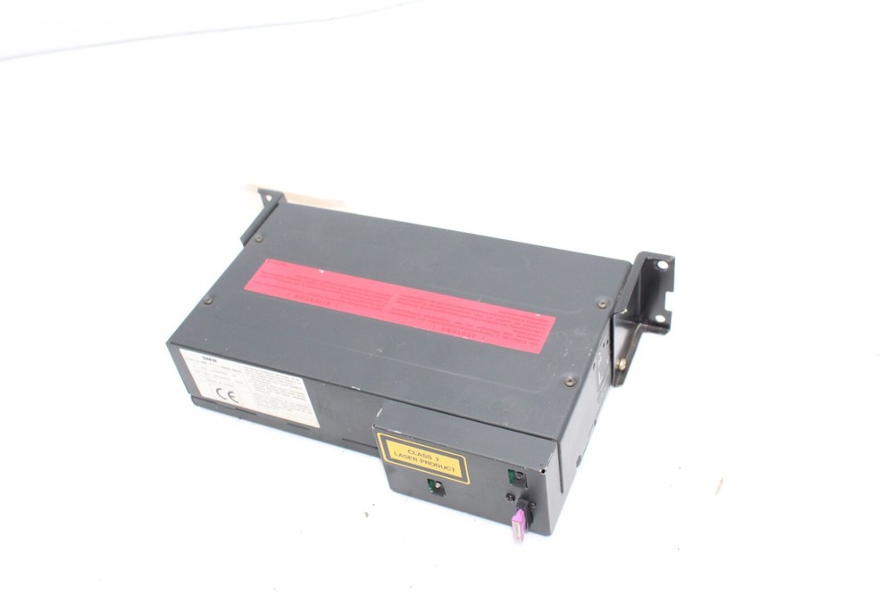 99-00 BMW 323I E46 CD CHANGER Q3286