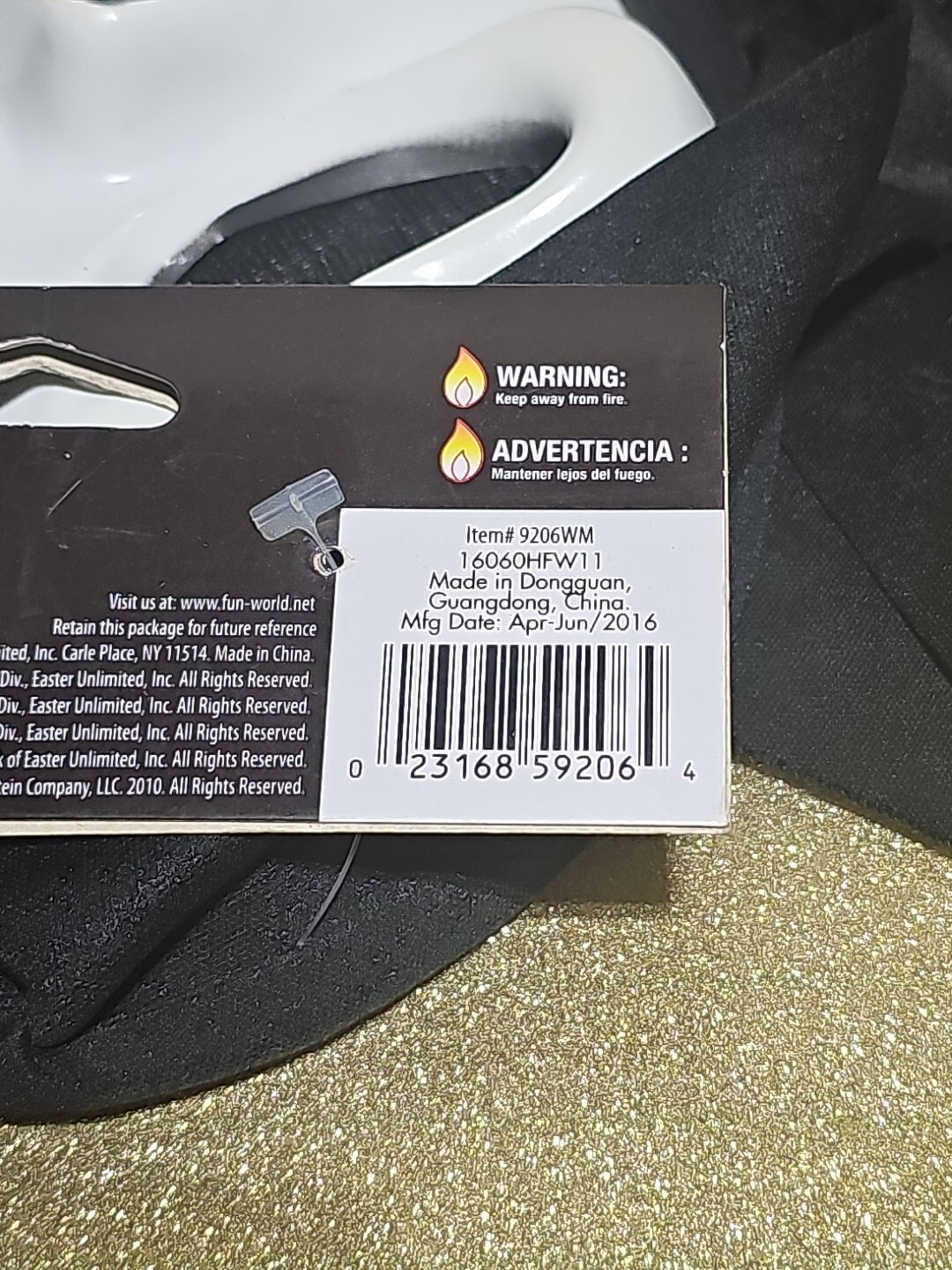 GHOSTFACE SCREAM Mask Fun World Halloween Costume 9206WM APRIL-JUNE 2016