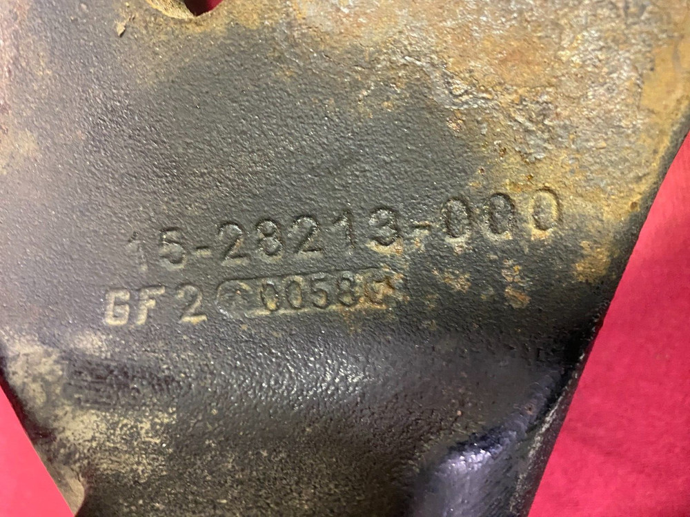 FREIGHTLINER Crossmember underslung MOUNT BRACKET SUPPORT, # 15 28213 000