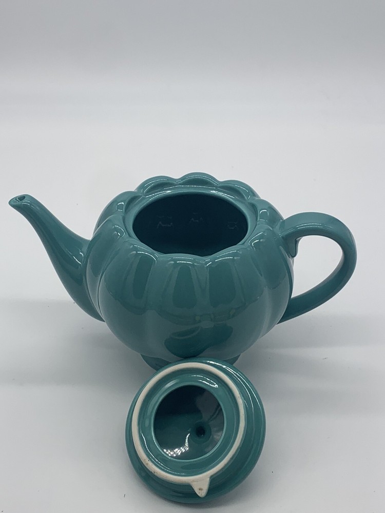 TAG Scalloped Style Teal 4C Capacity Tea Pot