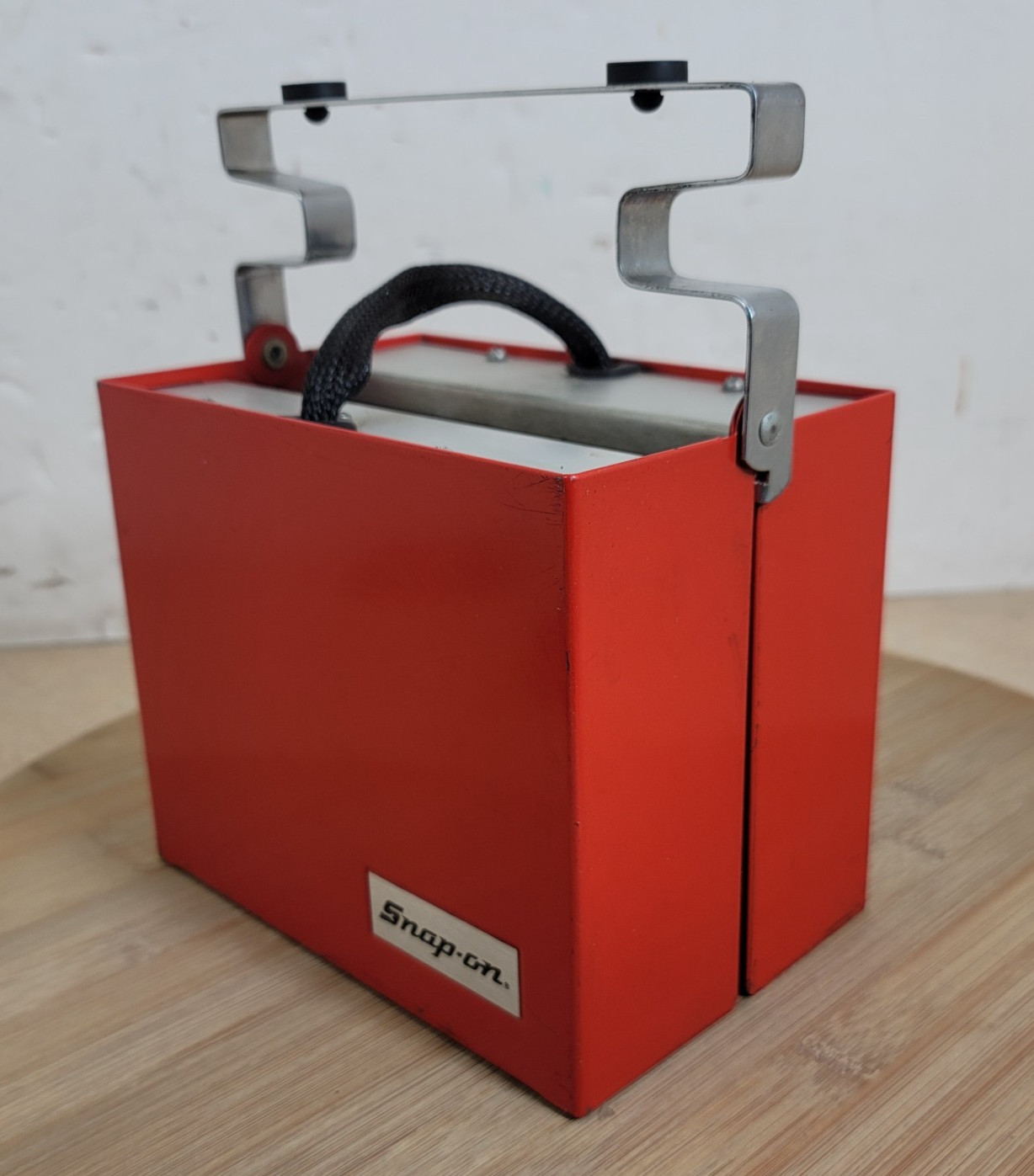 Snap-On MT 470 Digital High Impedance Volt & Ohm Meter - Red