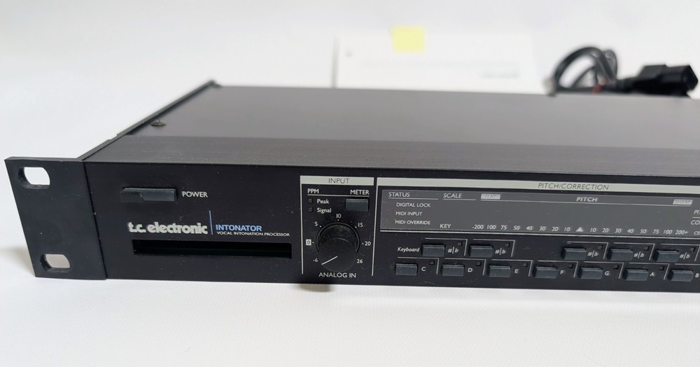 TC Electronic Intonator - Vocal Pitch Correction Intonation Processor