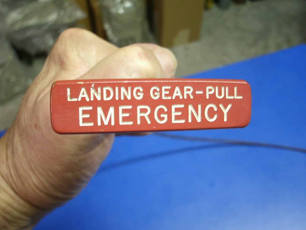 US AIRCRAFT LANDING GEAR PULL EMERGENCY NAM ERA