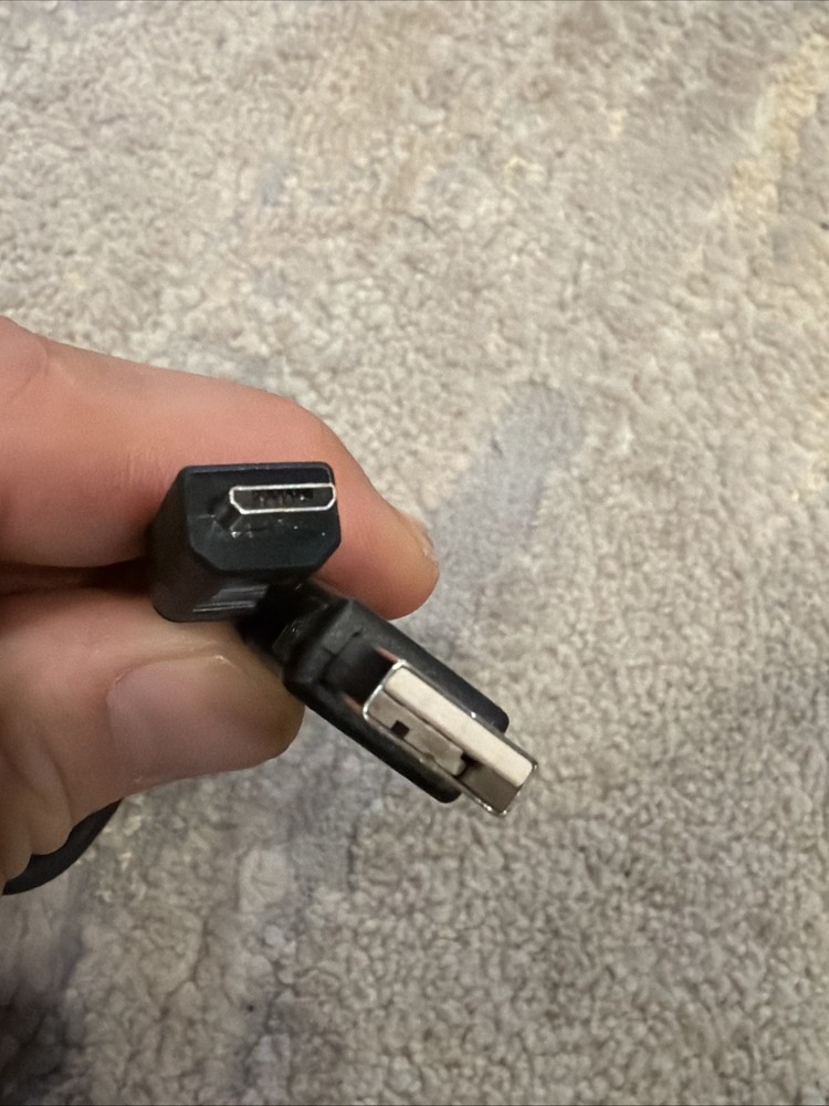 original Audi USB Adapter Cable For Android Micro-USB Auto Open Box