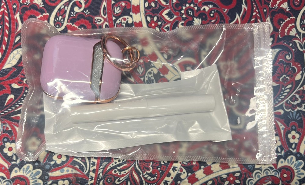 Airpod case for generation 1 & 2 includes cleaning tool and key ring