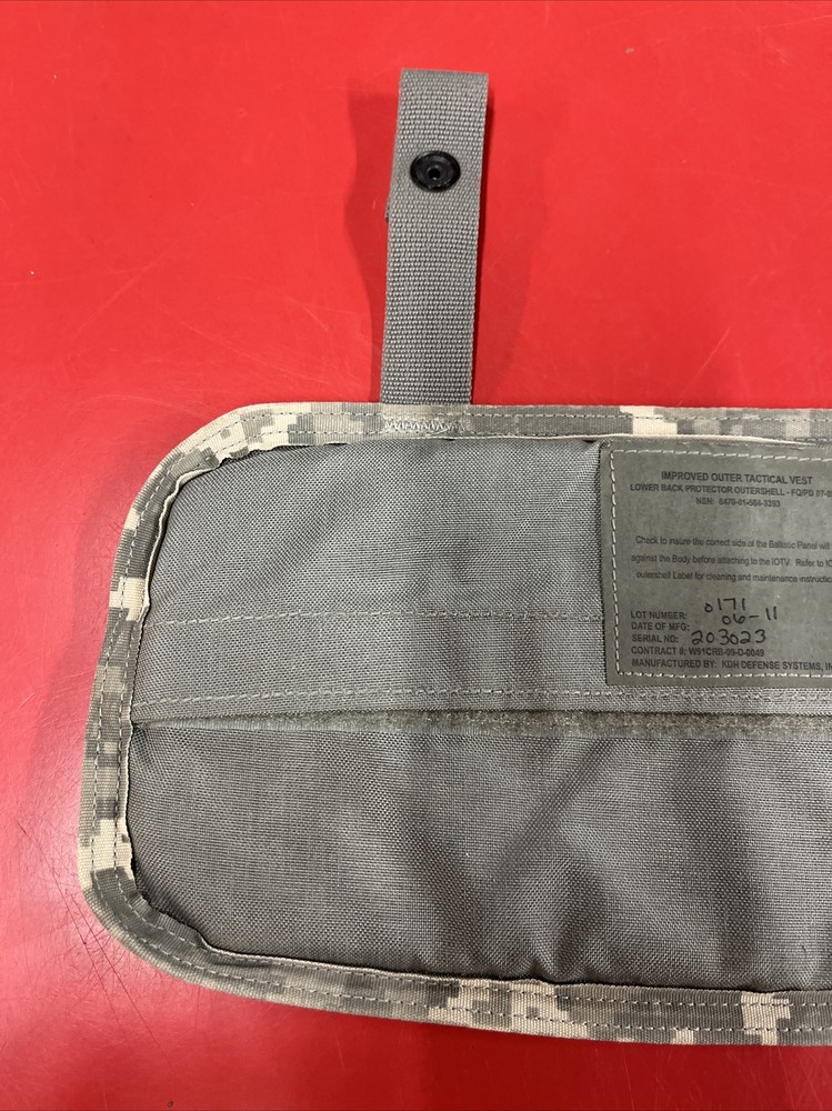 ACU LOWER BACK PROTECTOR WITH SOFT INSERT PRE-OWNED ACU DIGITAL CAMO