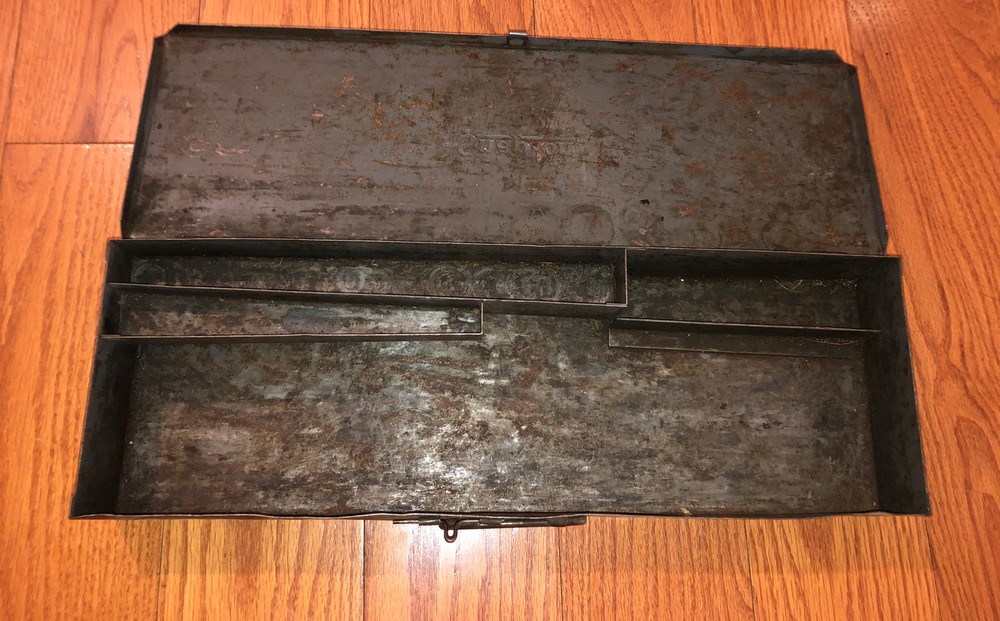**EMPTY** Antique Vintage 1920s 1930s Embossed Snap On Tool Box Socket Rare