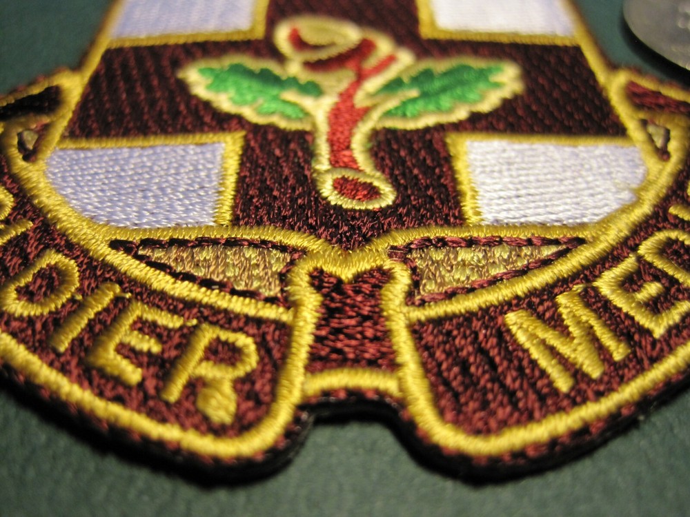 ARMY COMBAT SOLDIER MEDIC PATCH VINTAGE COLLECTOR PATCH 100% EMBROIDERY