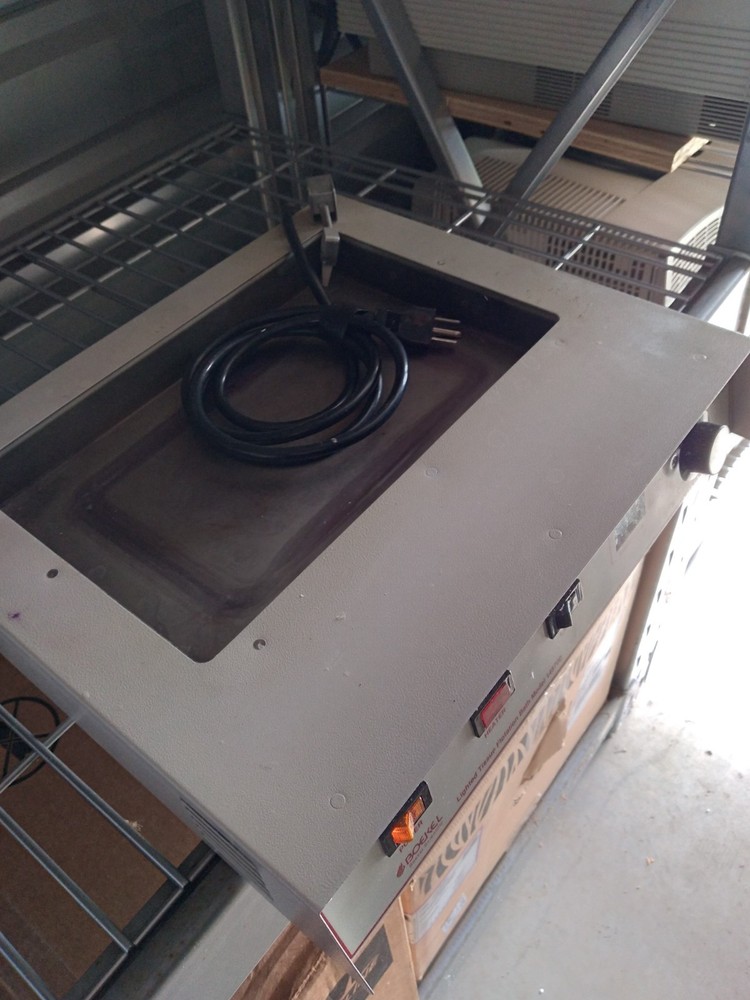 Boekel 145700 Tissue Flotation Bath with Pyrex Dish Good Condition