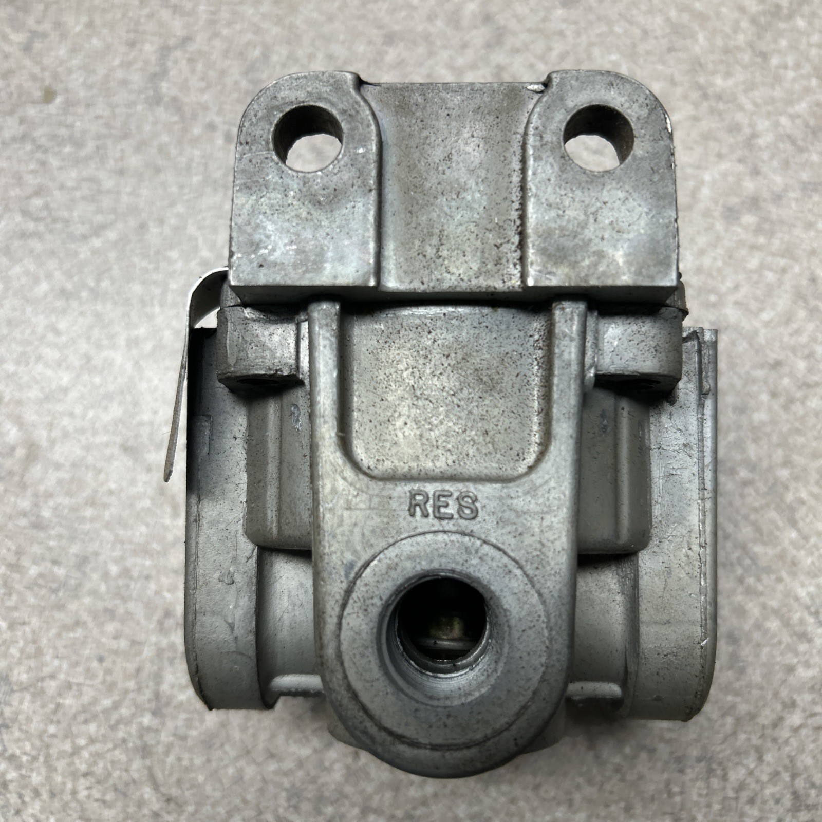 Relay Valve Trailer RG-2 Haldex Midland KN28510 Midland Grau