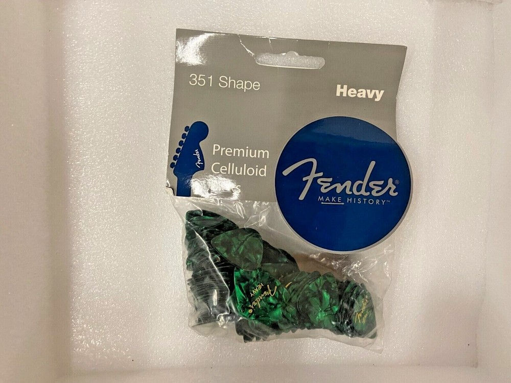 Genuine Fender® 351 Premium Picks, 144 pack HEAVY