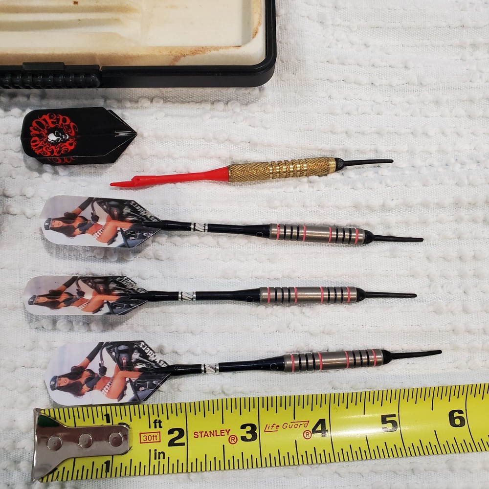 Easyriders Darts Set With Case 5 Darts And Extra Tips