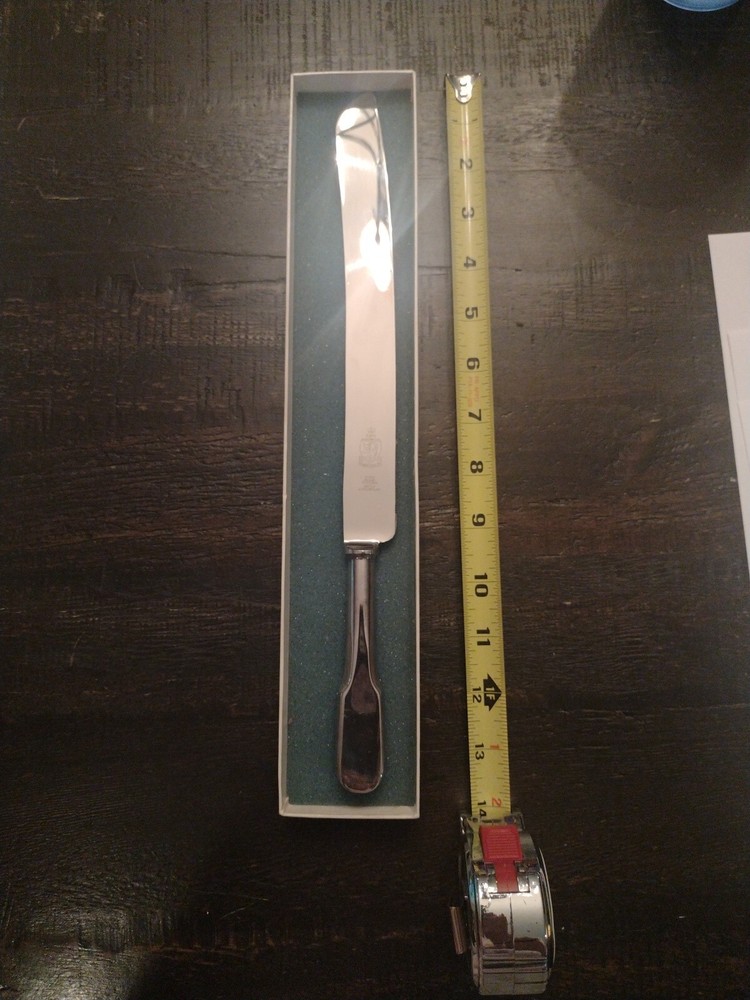 K & M Cake Knife