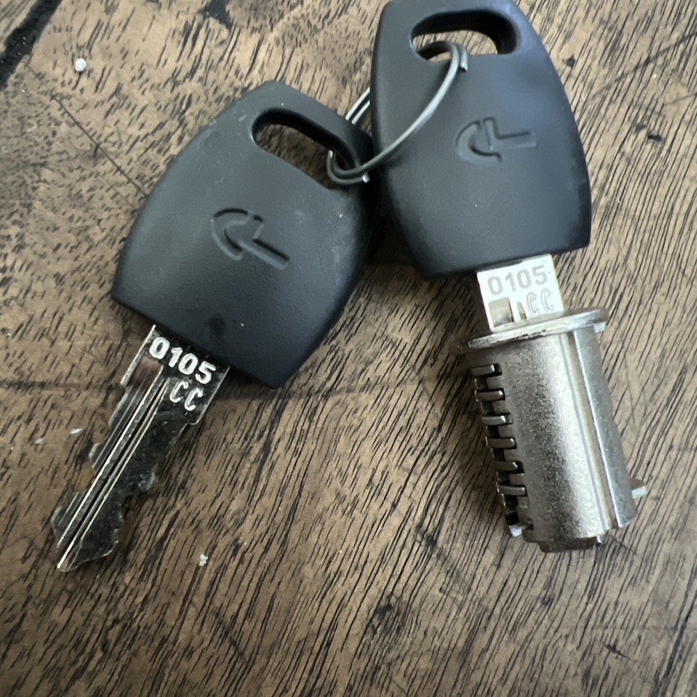 Cyber Lock M1 CC Replacement Cylinder With 2 Keys Random Codes