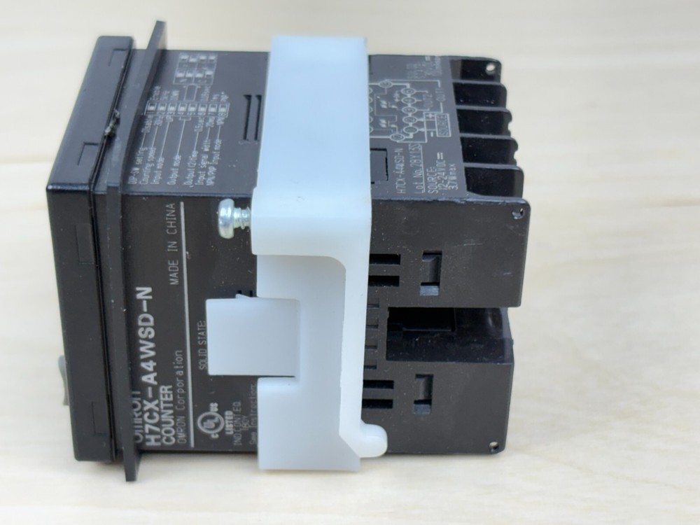 Omron H7CX-A4WSD-N Multifunction Preset Counter