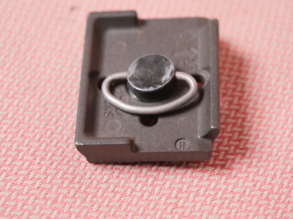 Manfrotto 200PL-14 Genuine Quick Release Plate (H)