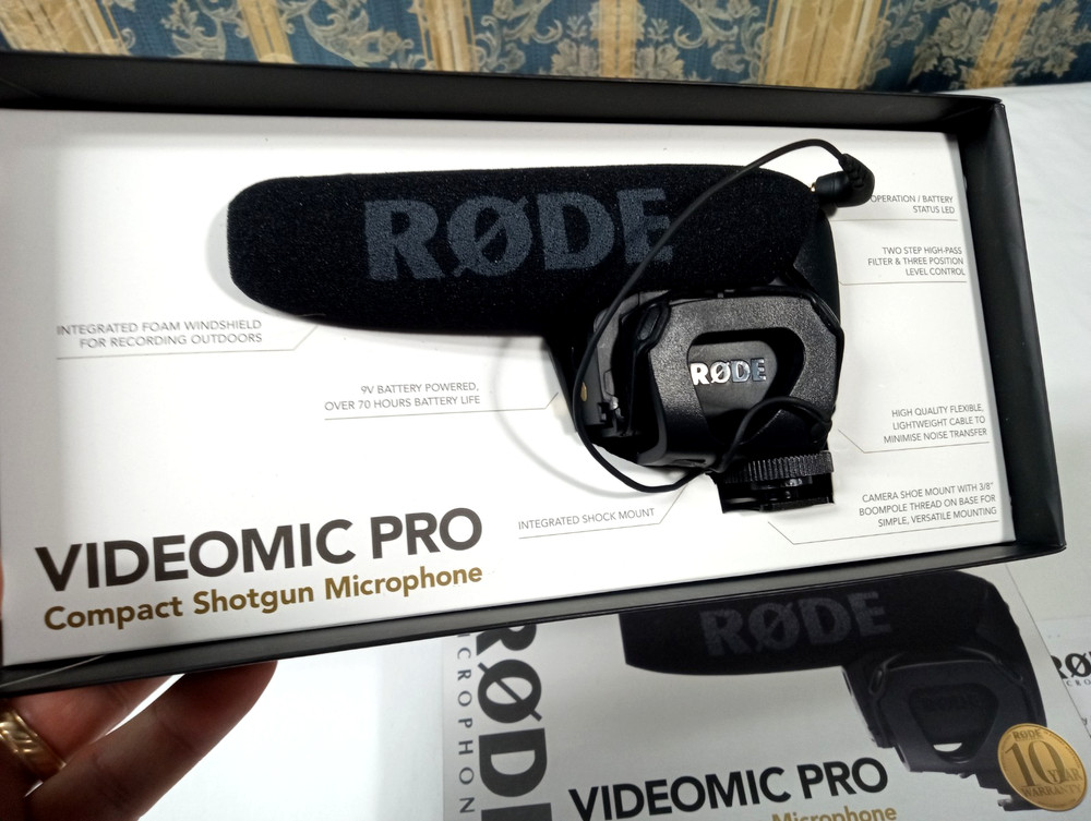 RODE Videomic Pro Compact Shotgun Microphone NEW
