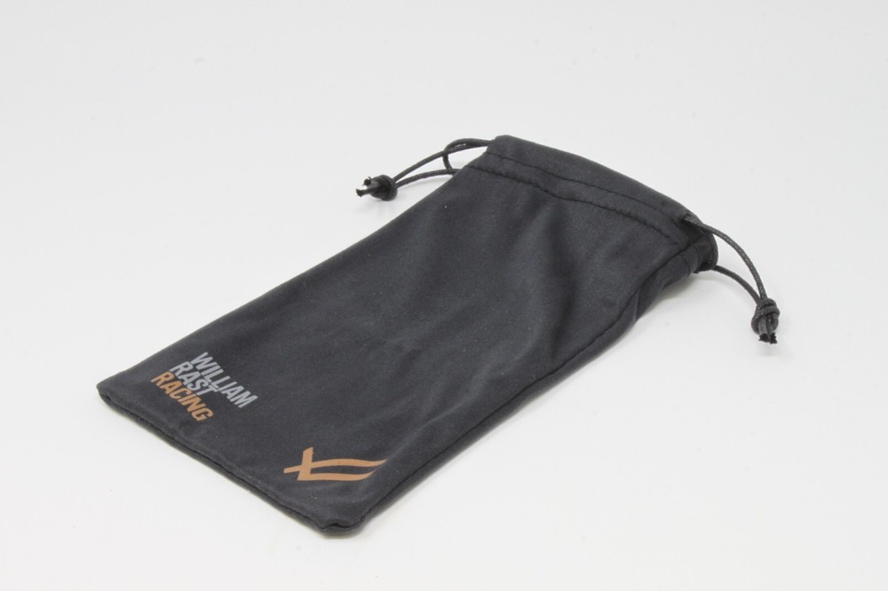 William Rast Sunglass Black Zip Case with Cloth Pouch NEW