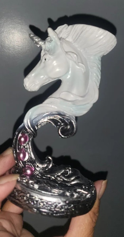 Unicorn White and Silver Sphere Holder 5"