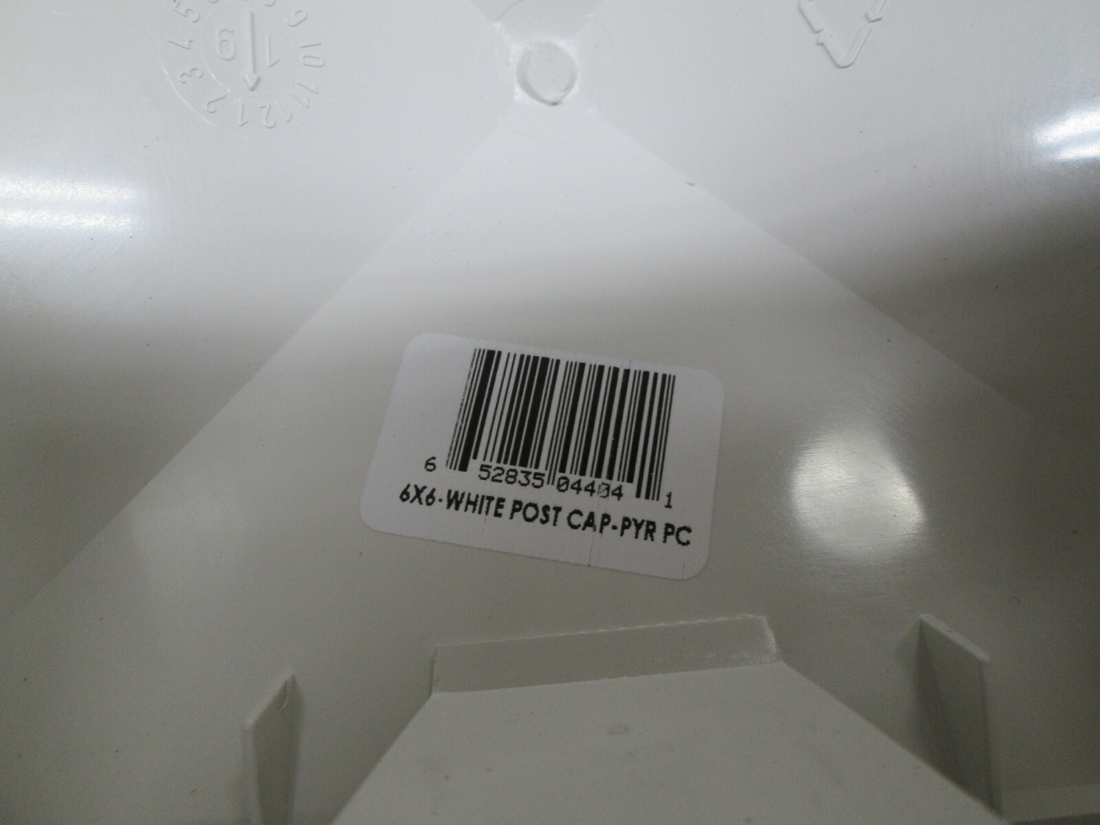 TREX WHITE 6 X 6 PYRAMID POST SLEEVE CAP 5.5 X 5.5 INSIDE MEASUREMENT