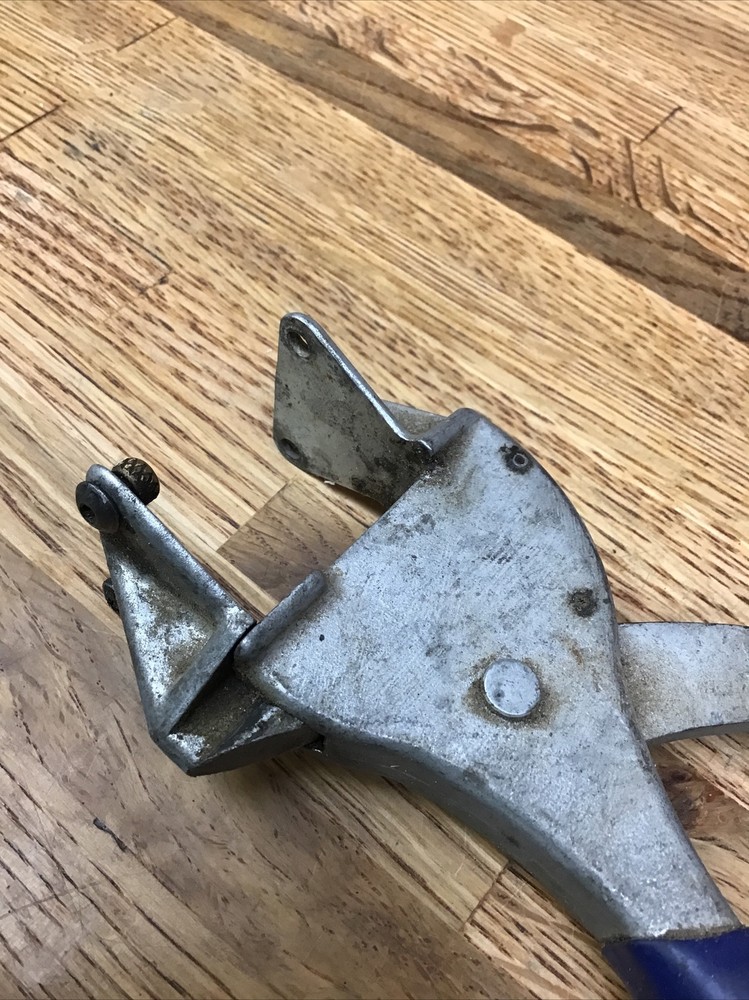 Jaws II 710 Hand Presser  