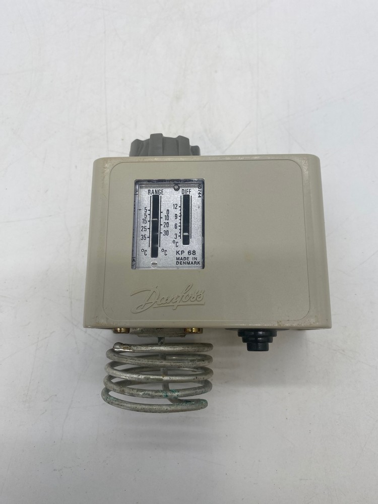 Danfoss 060L1111 KP68 Thermostat (Open Box)