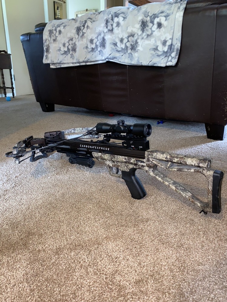 carbon express ch3 sl crossbow and bolts