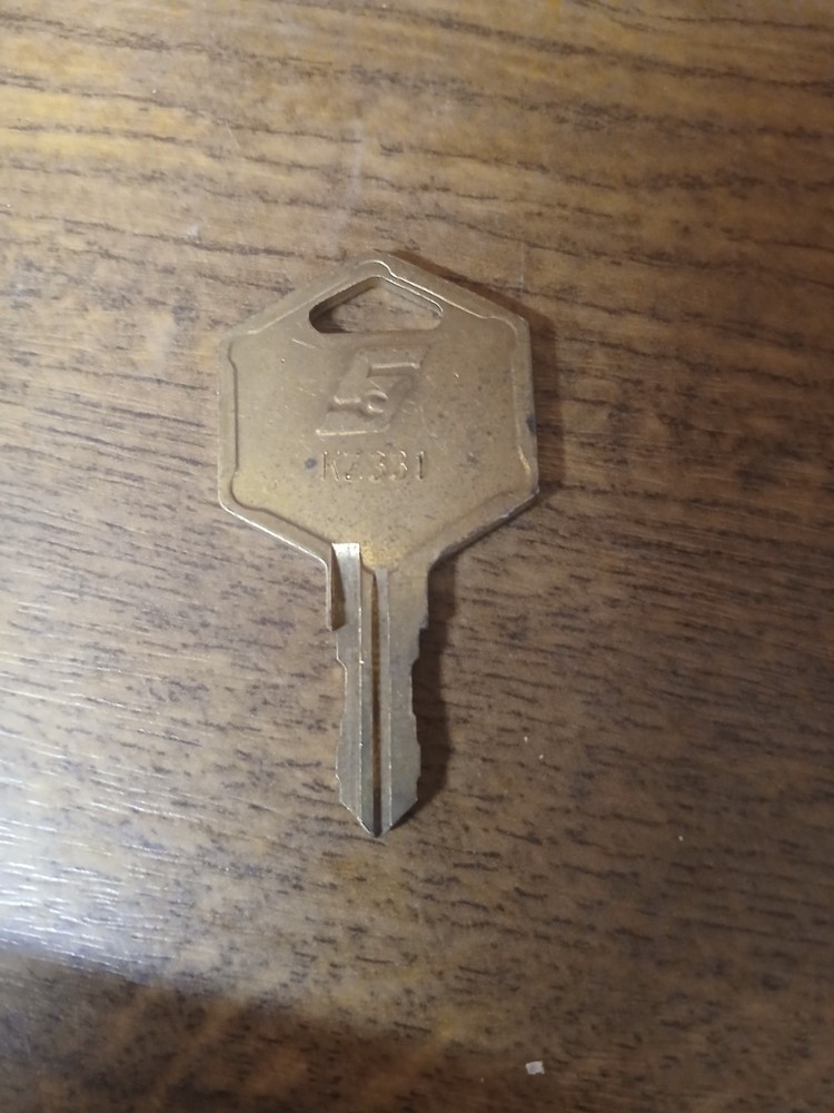 Snap On, Snap-on Tool Toolbox Key Roll Cab Key Tool Chest Key KZ331