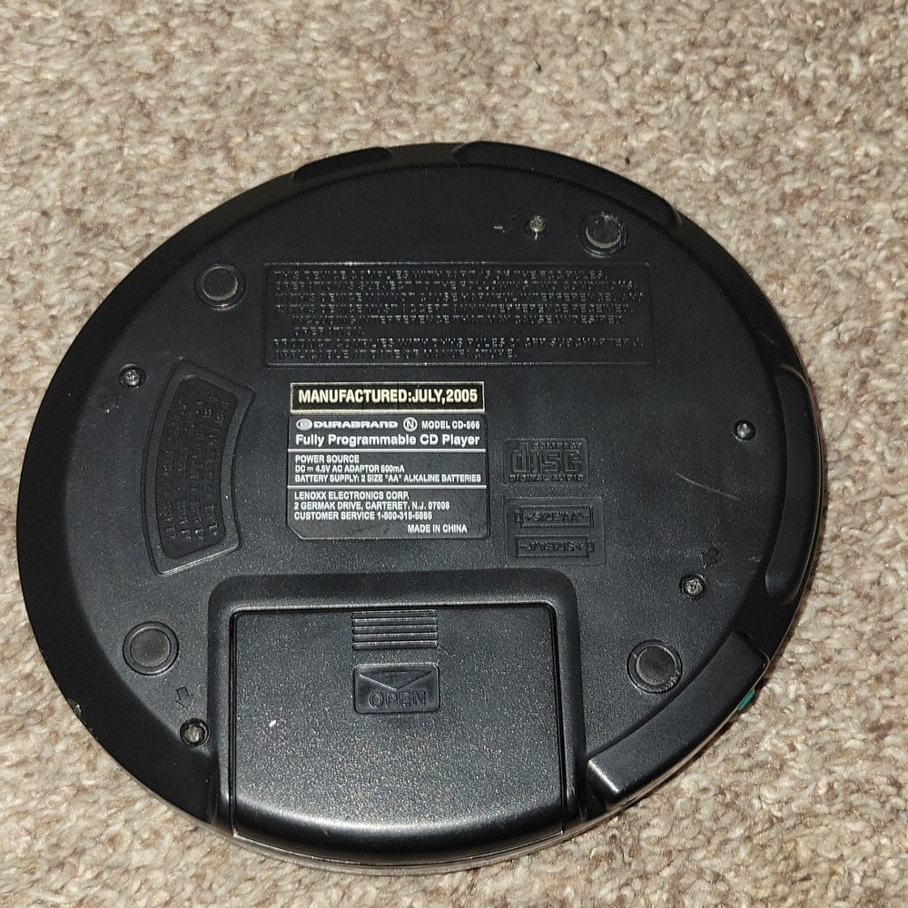 Durabrand CD-566 Fully Programmable CD Player Silver/Black LCD Display w/ Case