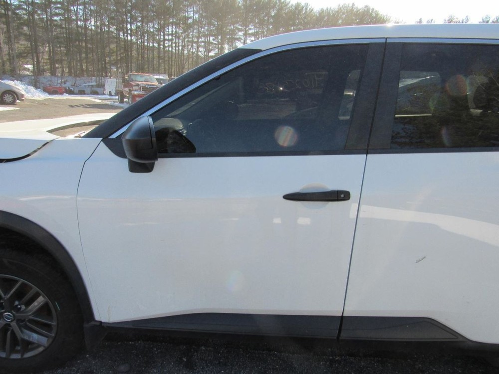 ROGUE 2021 Glove Box 1024178