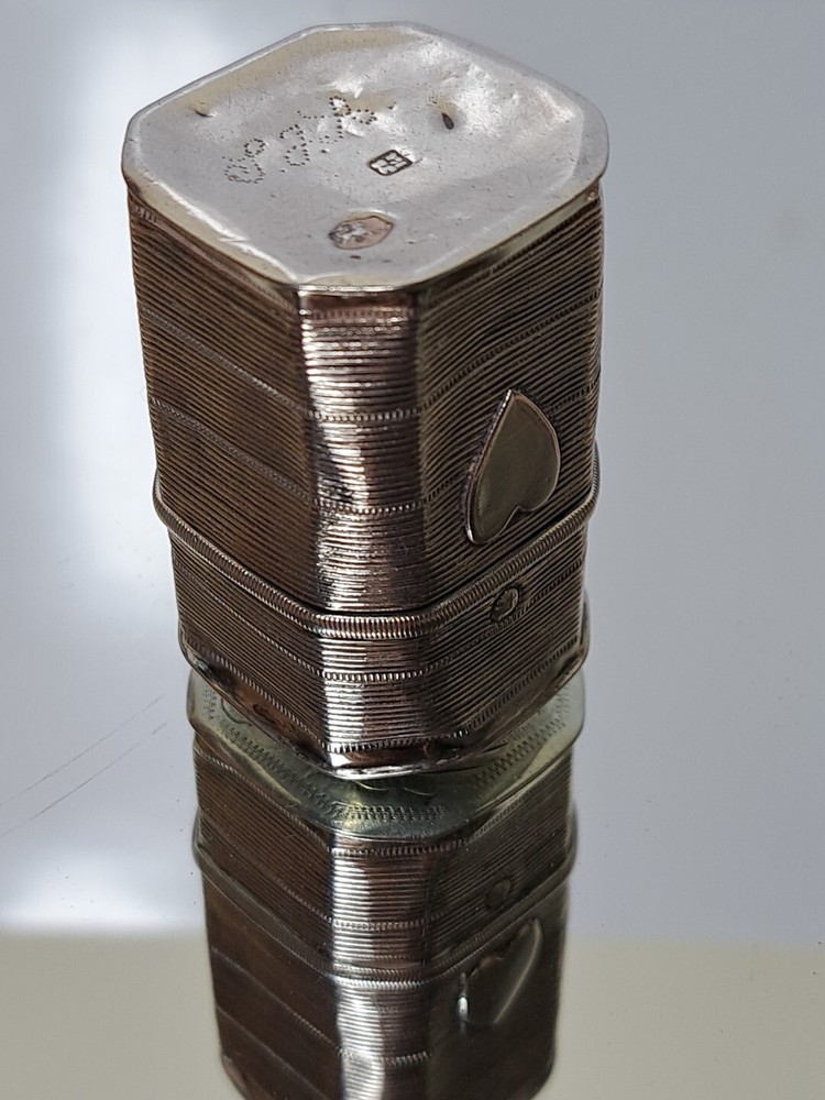 19th Century Dutch Silver Peppermint Box 18.4g