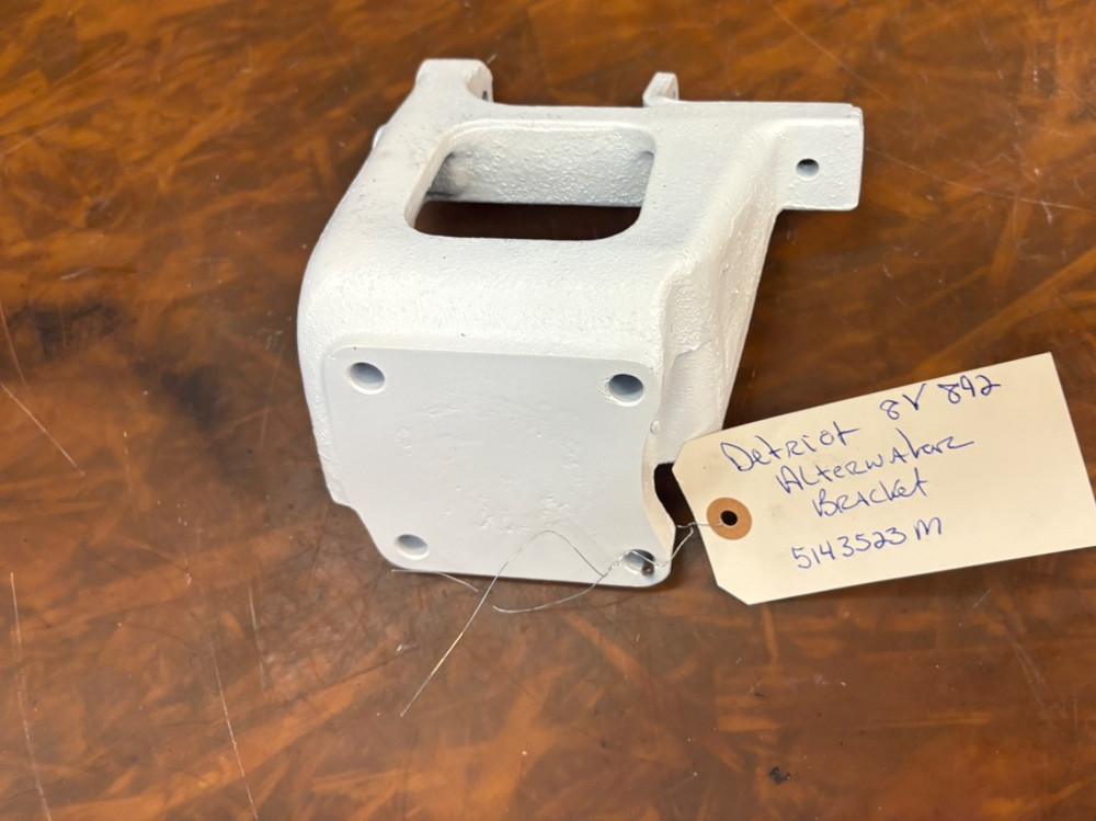 DETROIT 8V92 ALTERNATIVE BRACKET 5143523M