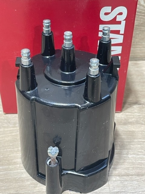 NOS Standard DR-455 Distributor Cap