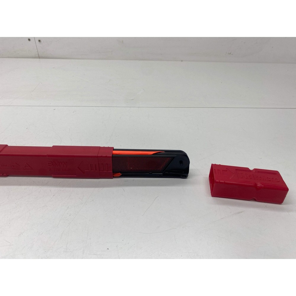 BMW M4 Warning triangles Competition 2016 F82