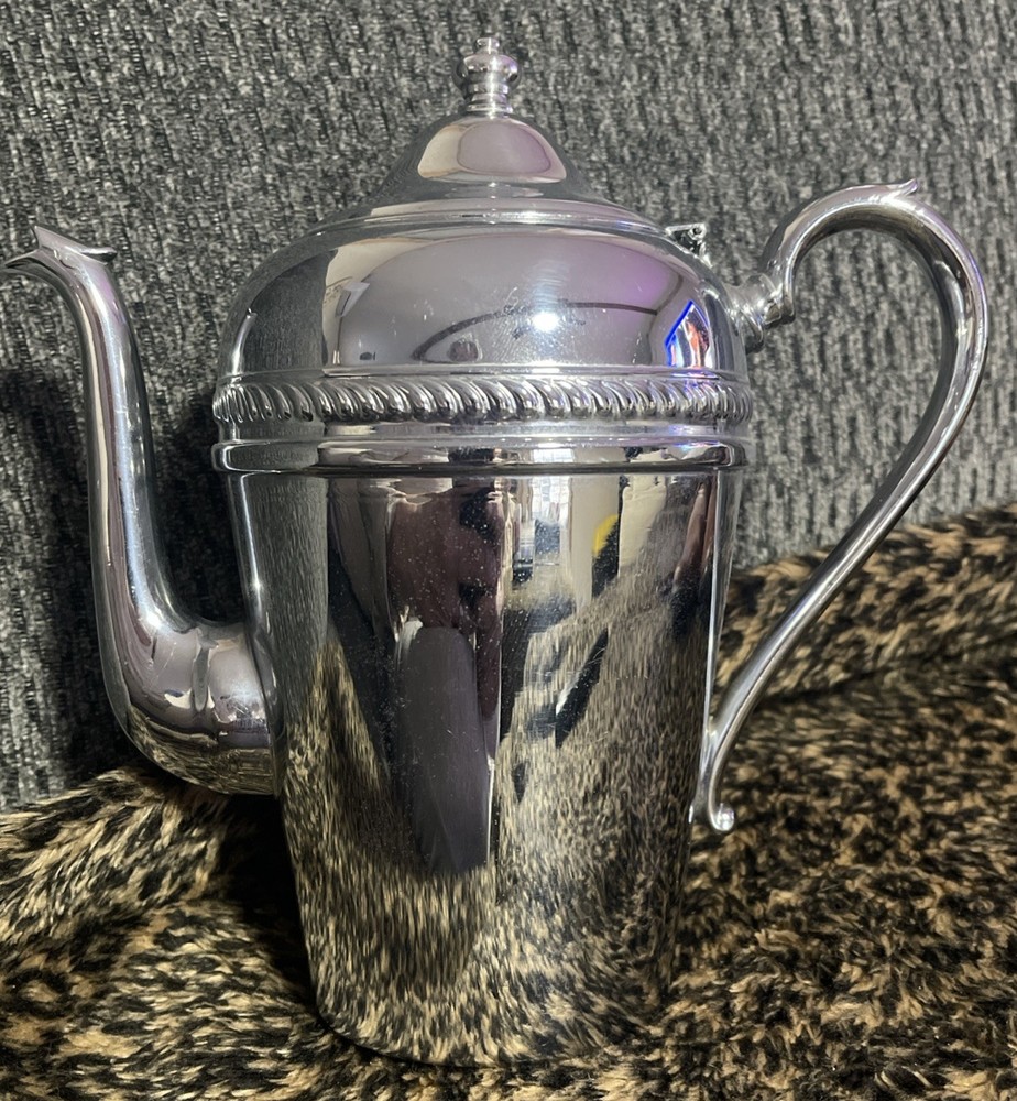 SILVER TEAPOT COFFEE POT (F9)